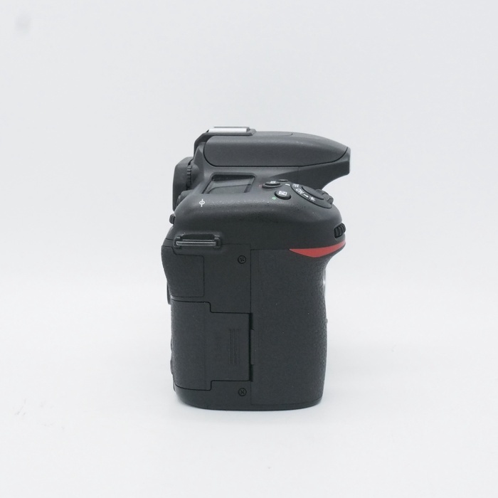 ニコン D7500 ボデイ