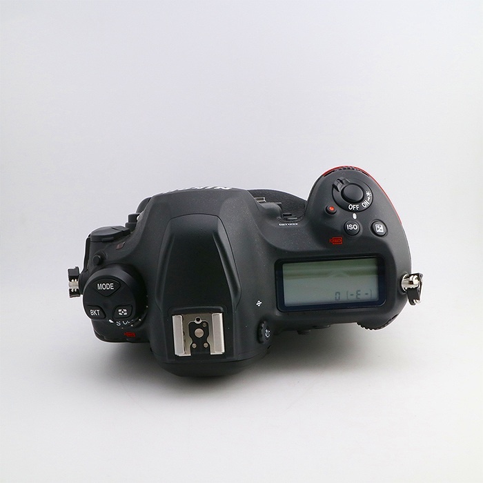 ニコン D6 ボディ