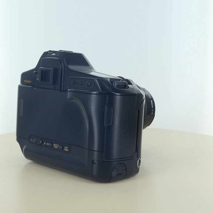 キヤノン T90 + NFD100/4 MACRO