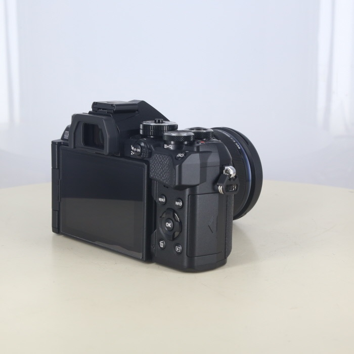 OM SYSTEM OM-5 MARKII 12-45/4.0 PRO レンズキツト ブラツク