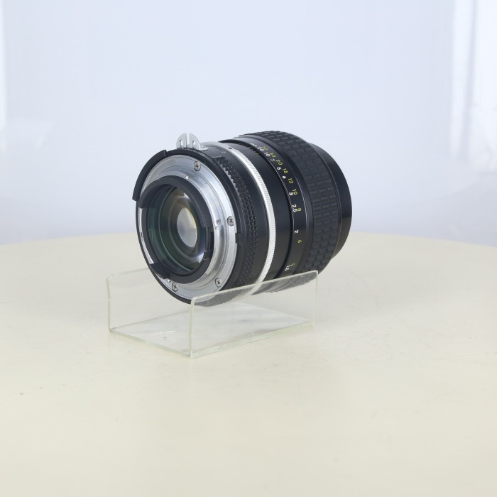 ニコン Ai 105/2.5