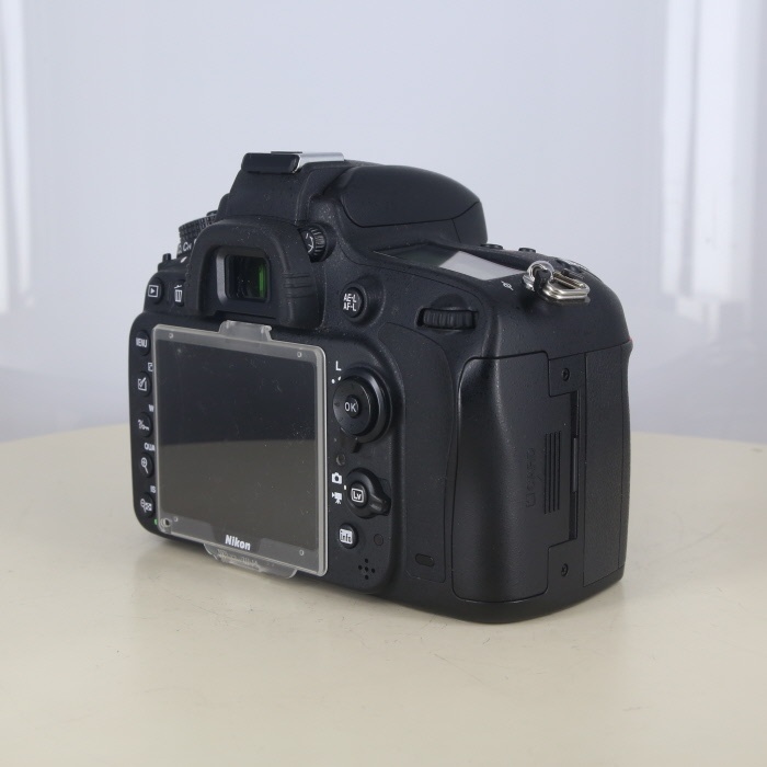 ニコン D600