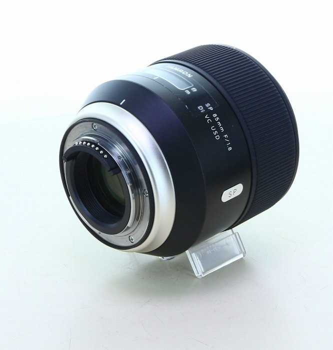 タムロン SP85/1.8 DI VC USD F016N (ニコンF用)