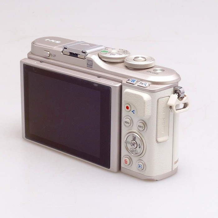 オリンパス E-PL10 ボデイ ホワイト