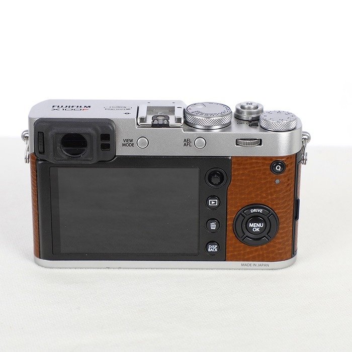 フジフイルム X100F ブラウン