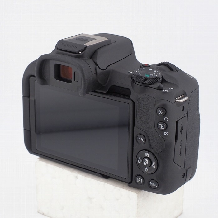 キヤノン EOS R50