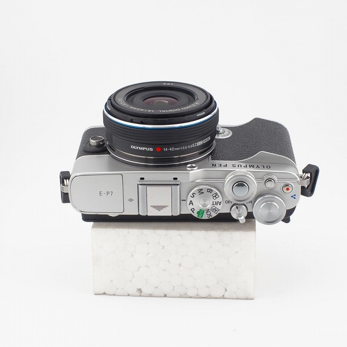 オリンパス E-P7 EZダブルズームキツト シルバー