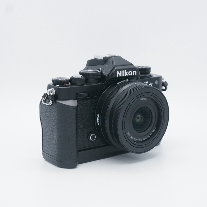 ニコン Z FC 16-50 VR レンズキツト ブラツク