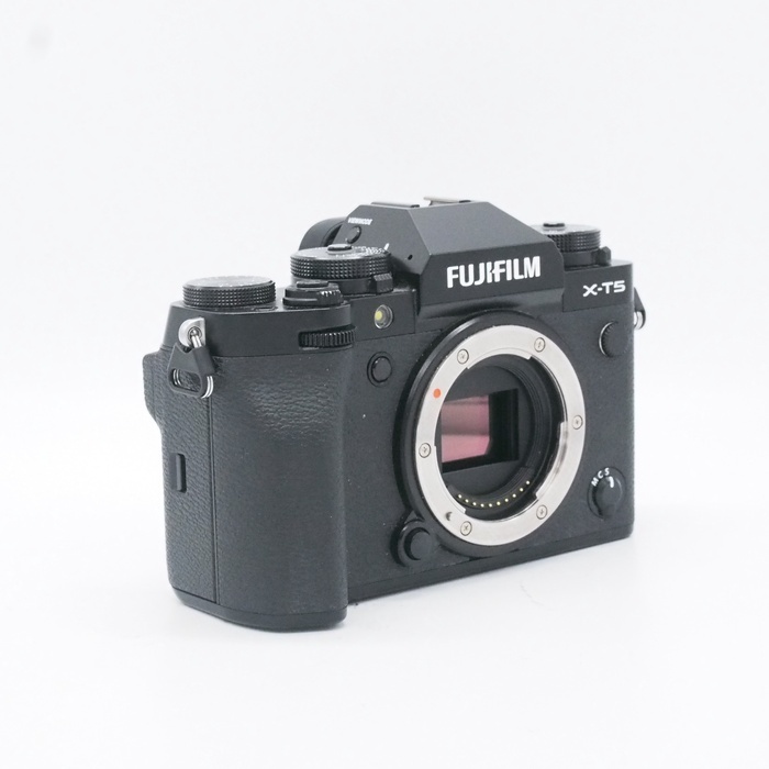 フジフイルム X-T5-B ボデイ