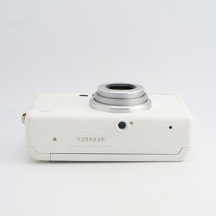 フジフイルム NATURA CLASSICA ホワイト