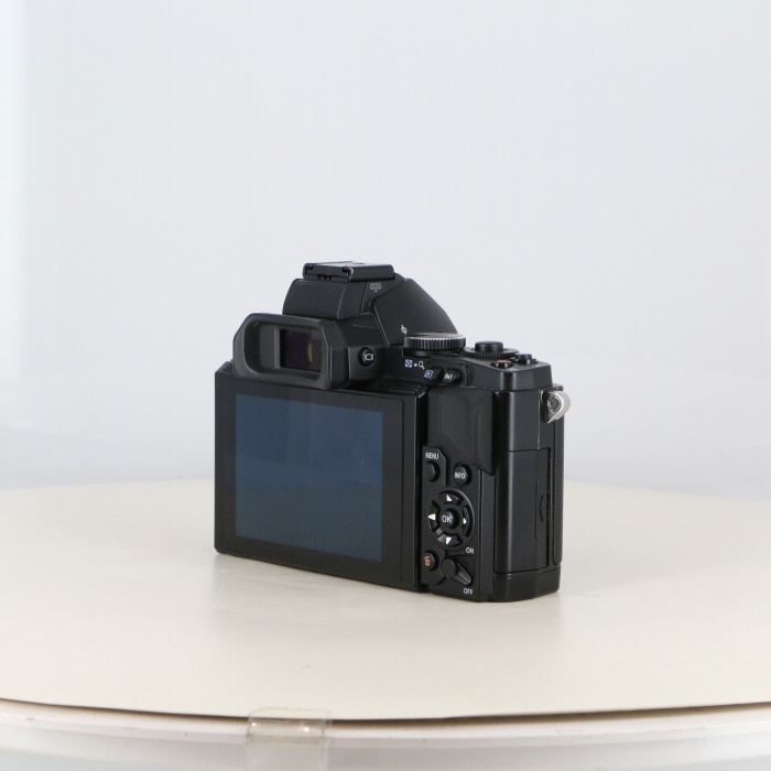 オリンパス OM-D E-M5 ボデイ ブラツク