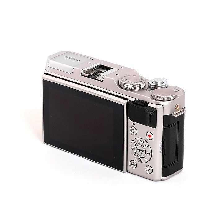 フジフイルム X-A3 ボディ シルバー