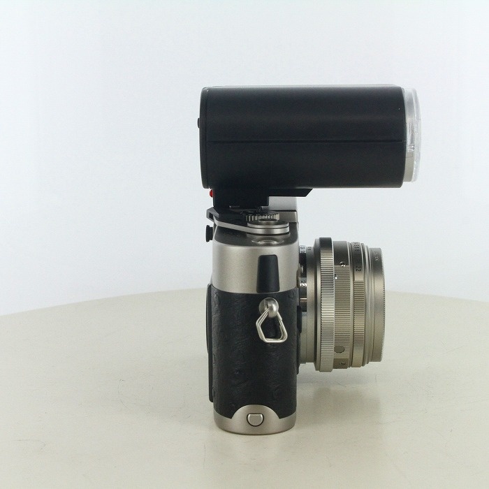 ライカ M6 チタン + ビオゴン 28/2.8(Lマウント改造) + メッツ製ストロボ