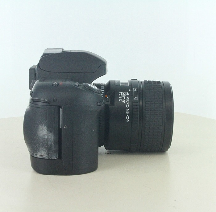 ニコン F80 + AF マイクロ 60/2.8D