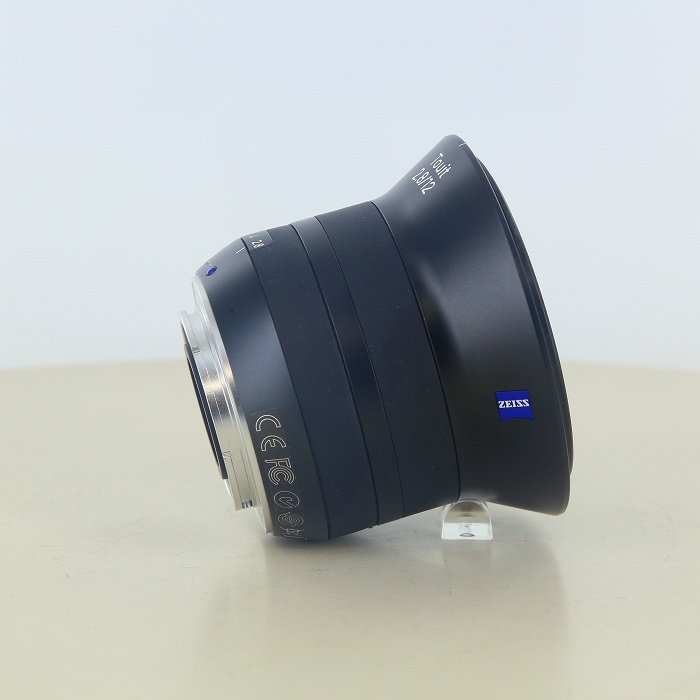 ツアイス Touit 12/2.8 Xマウント