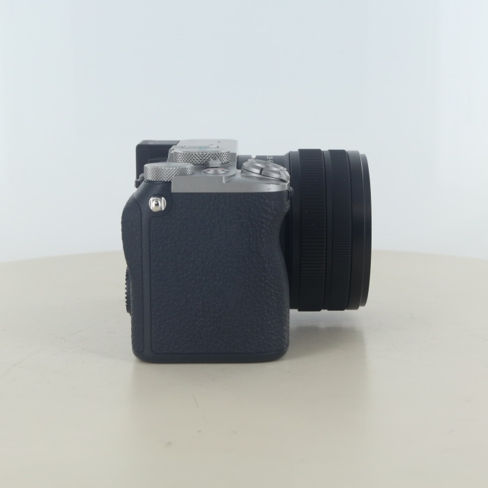 ソニー α7CII (ILCE-7CM2) レンズキット(FE28-60) シルバー