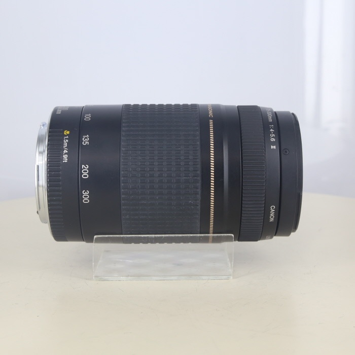キヤノン EF75-300/4-5.6 II