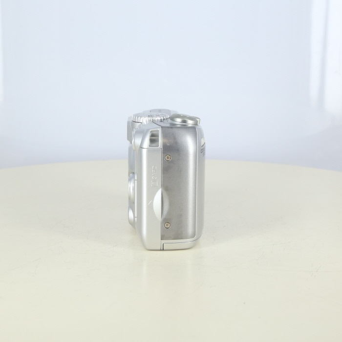 ニコン COOLPIX 3100