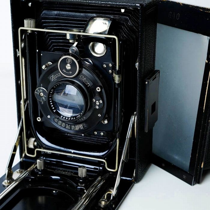 ツアイスイコン Ideal 9x12 with Tessar 4.5-13.5cm