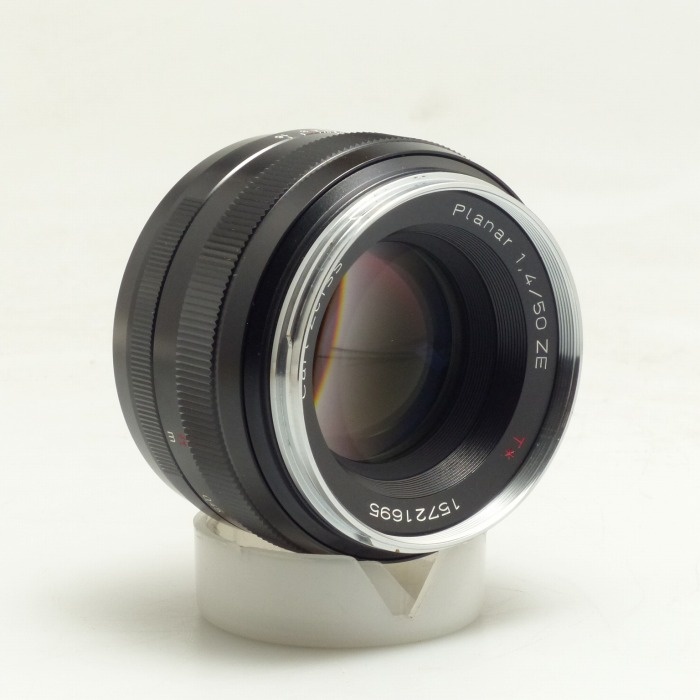 コシナ プラナー 50/1.4 ZE T*