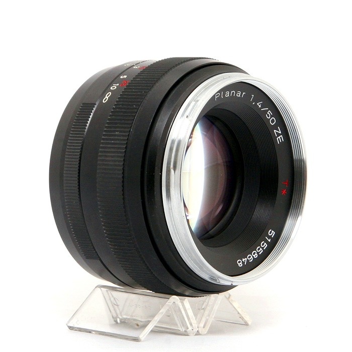 コシナ Planar T* 50/1.4 ZE(キヤノンEF用)