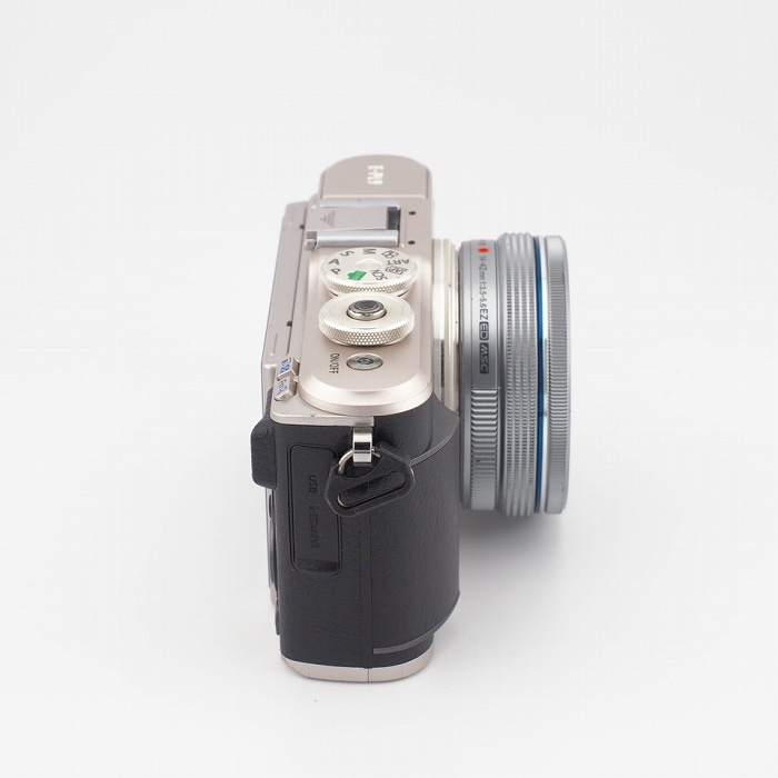 オリンパス E-PL9 14-42EZレンズキツト