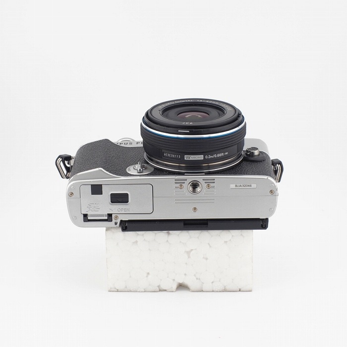 オリンパス E-P7 EZダブルズームキツト シルバー