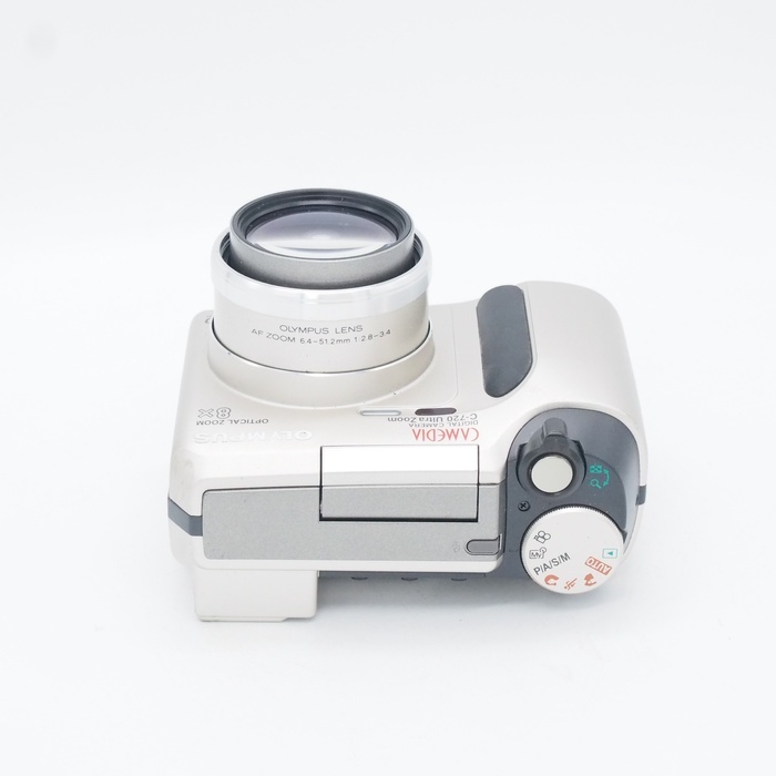 オリンパス C-720UZ