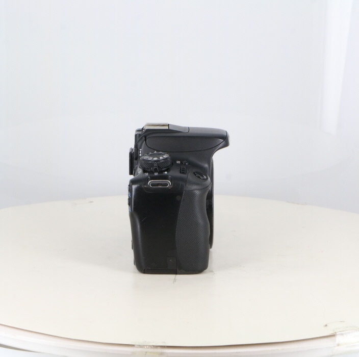 キヤノン EOS KISS X7 ボディ