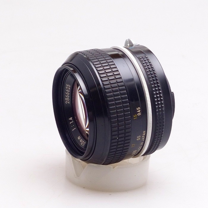 ニコン NewNIKKOR 50/1.4