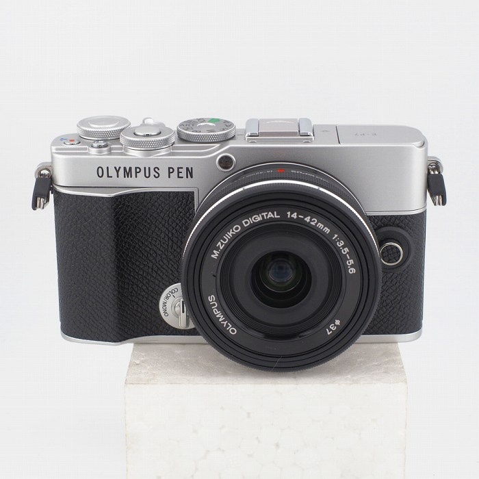 オリンパス E-P7+14-42EZ シルバー