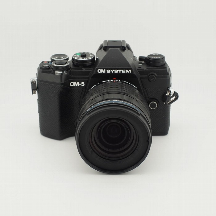 OM SYSTEM OM-5 12-45 PROレンズキツト ブラツク