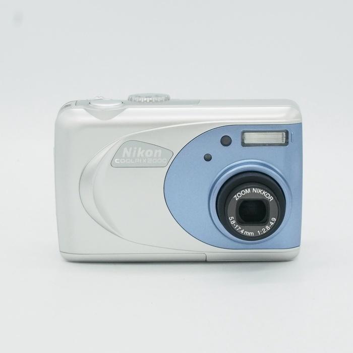 ニコン COOLPIX2000