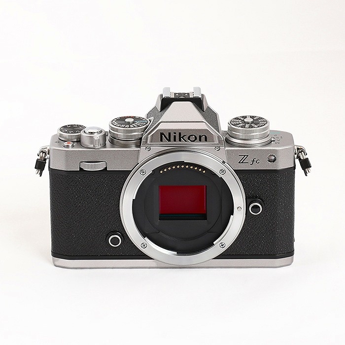 ニコン Z fc ボディ シルバー