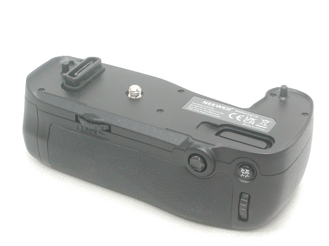 NEEWER  Battery Grip  (for D750)