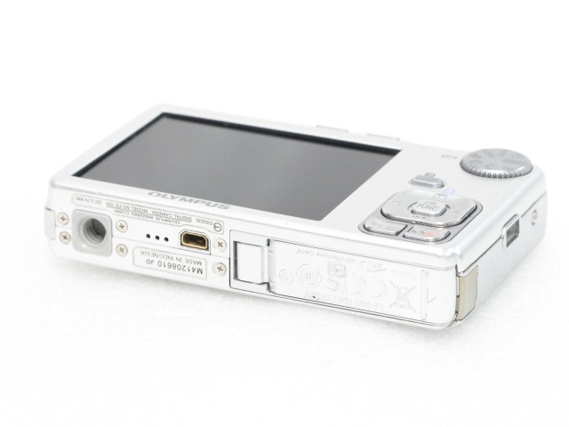 【ジャンク】 CAMEDIA FE-320