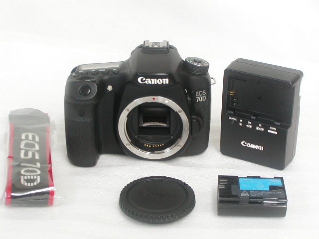 EOS 70D  Body