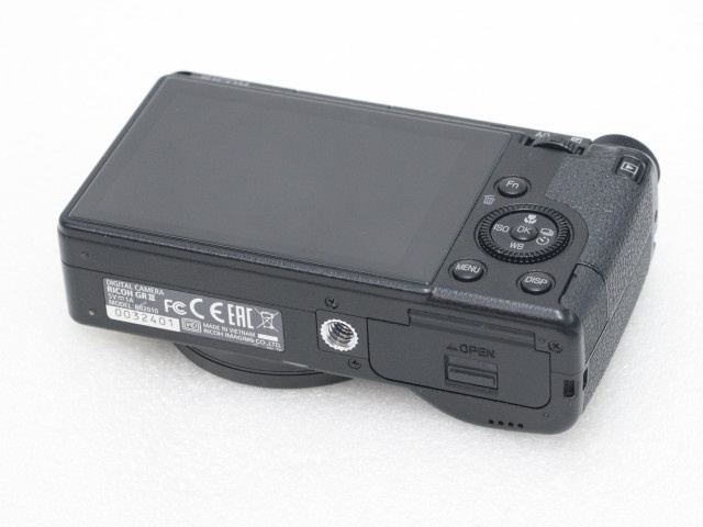 GR III GR LENS f=18.3mm 1:2.8