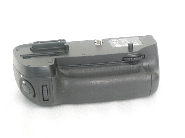 Multi Power Battery Pack MB-D15 (for D7200・D7100)