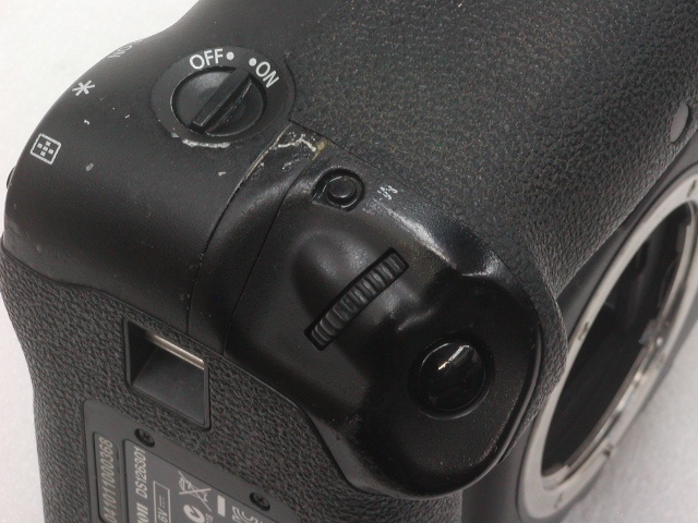 EOS-1D X  Body