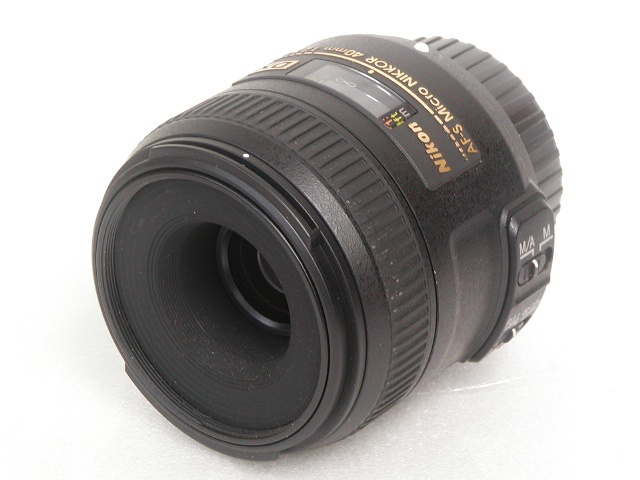 AF-S Micro NIKKOR DX 40mm f/2.8G