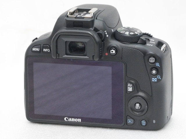 EOS Kiss X7 Body
