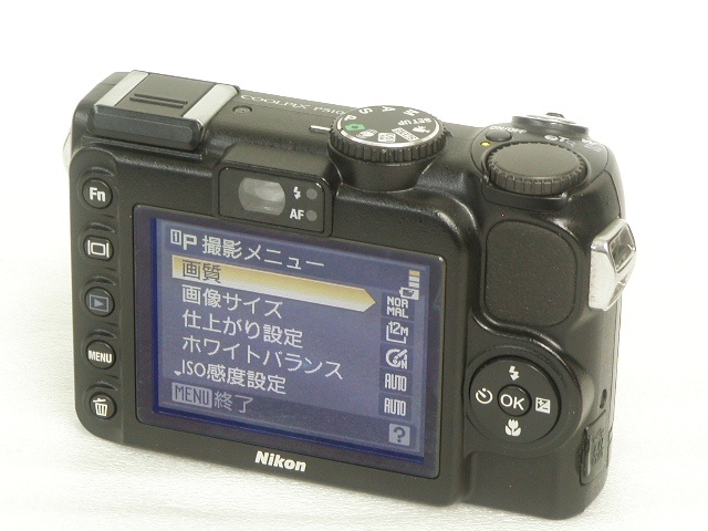 COOLPIX P5100 (NIKKOR 3.5X OPTICAL ZOOM 7.5-26.3mm f/2.7-5.3)