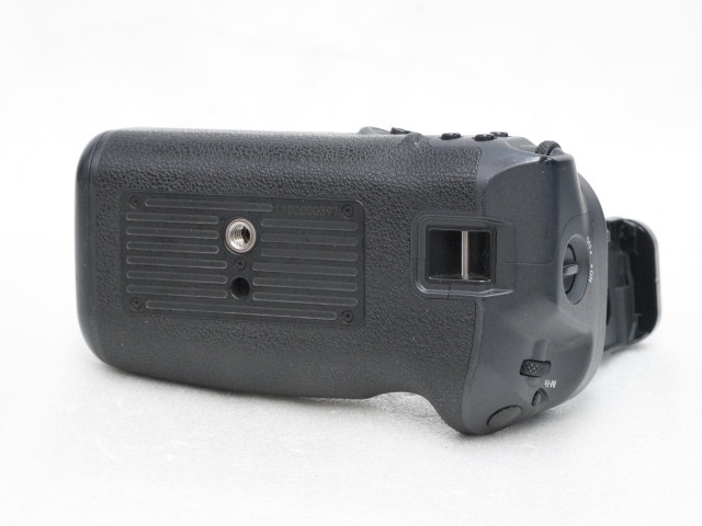 BATTERY GRIP BG-R10 (for EOS R5 Mark II,EOS R5,EOS R5 C,EOS R6 Mark II,EOSR6)