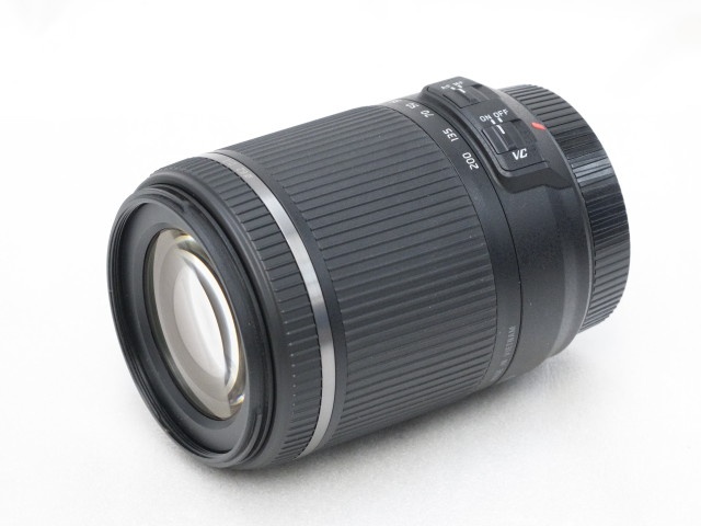 18-200mm F3.5-6.3 Di II VC ”Model B018E” (for Canon EF )
