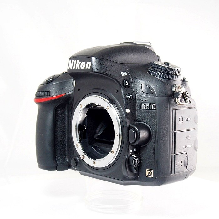 ニコン D610
