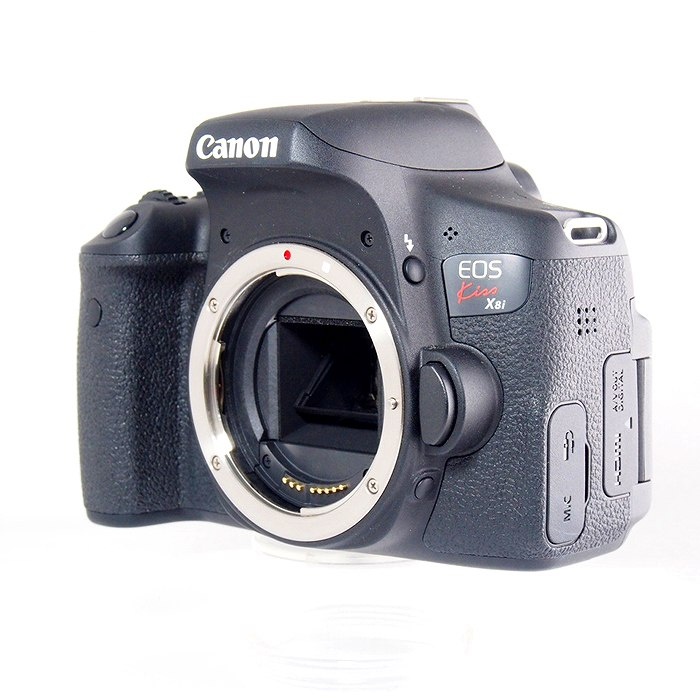 キヤノン EOS KISS X8I ボデイ