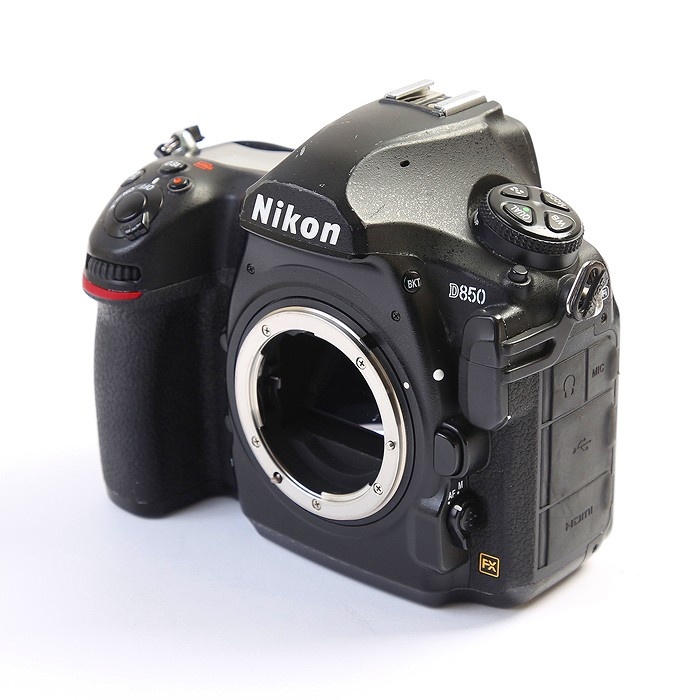 ニコン D850