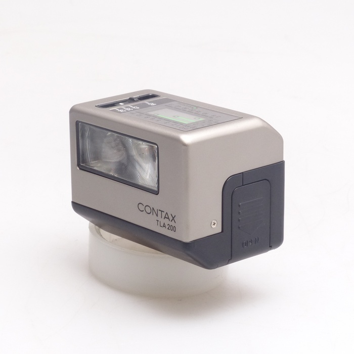 コンタックス TLA 200