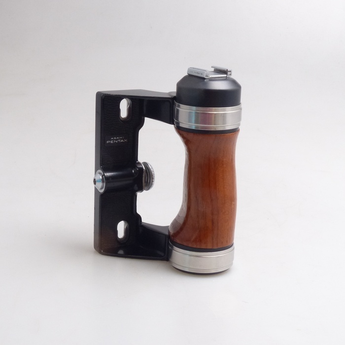 ペンタックス 6×7/67用 木製グリップ